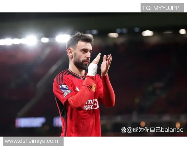 足球明星发角球的技巧与风格解析及其在比赛中的重要性 足球明星发角球的技巧与风格解析及其在比赛中的重要性