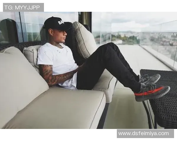 足球明星日常穿搭揭秘时尚风格与个性选择全解析